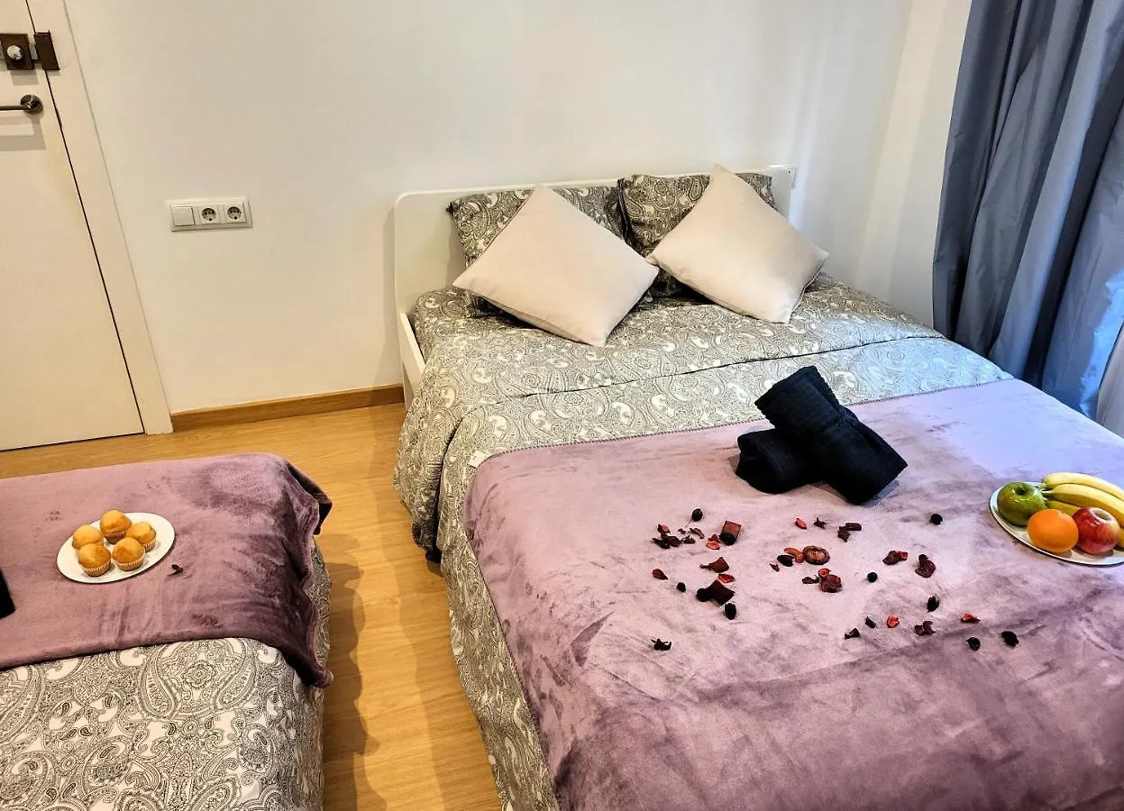 Rooms By Bcn Cathedral Barcellona Ostello